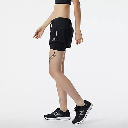 New Balance Pantaloni Corti Impact Run 2in1 Short Donna