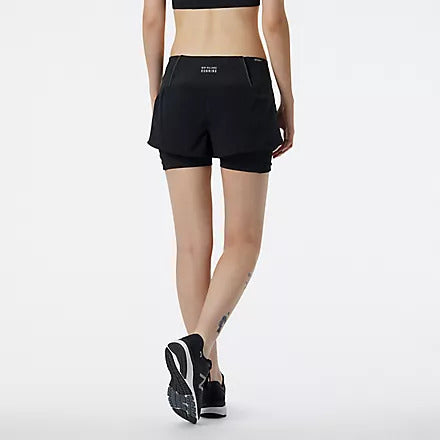 New Balance Pantaloni Corti Impact Run 2in1 Short Donna