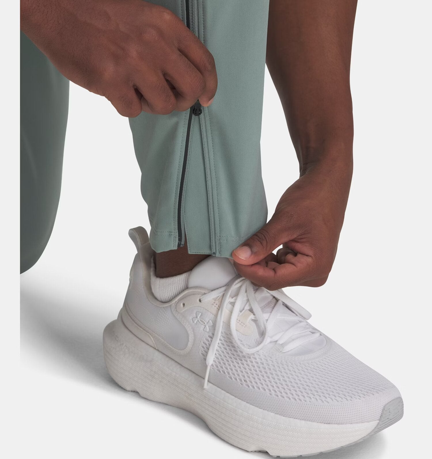 UA OUTRUN THE STORM PANTS