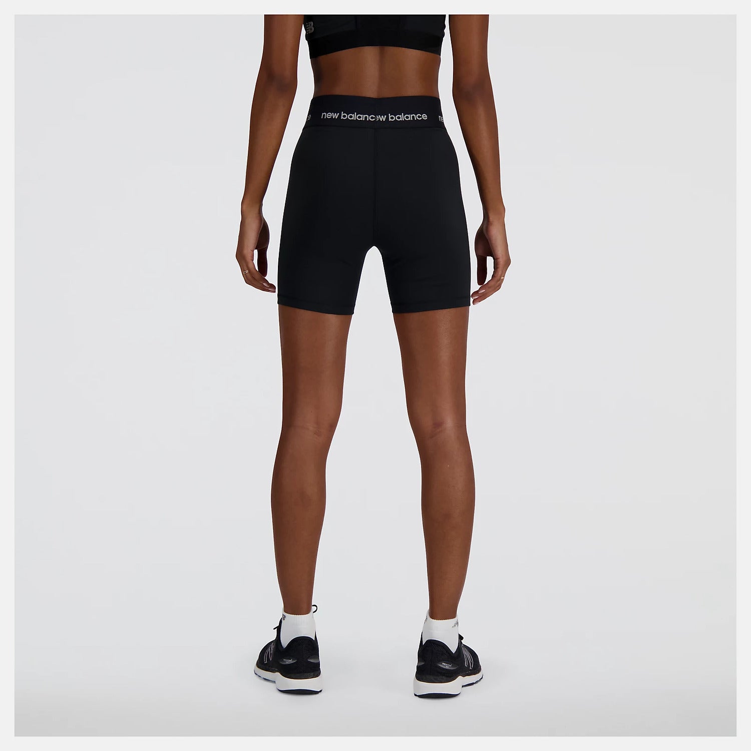 New Balance Pantaloncino Corto Sleek High Rise Sport Short 5" Donna Nero