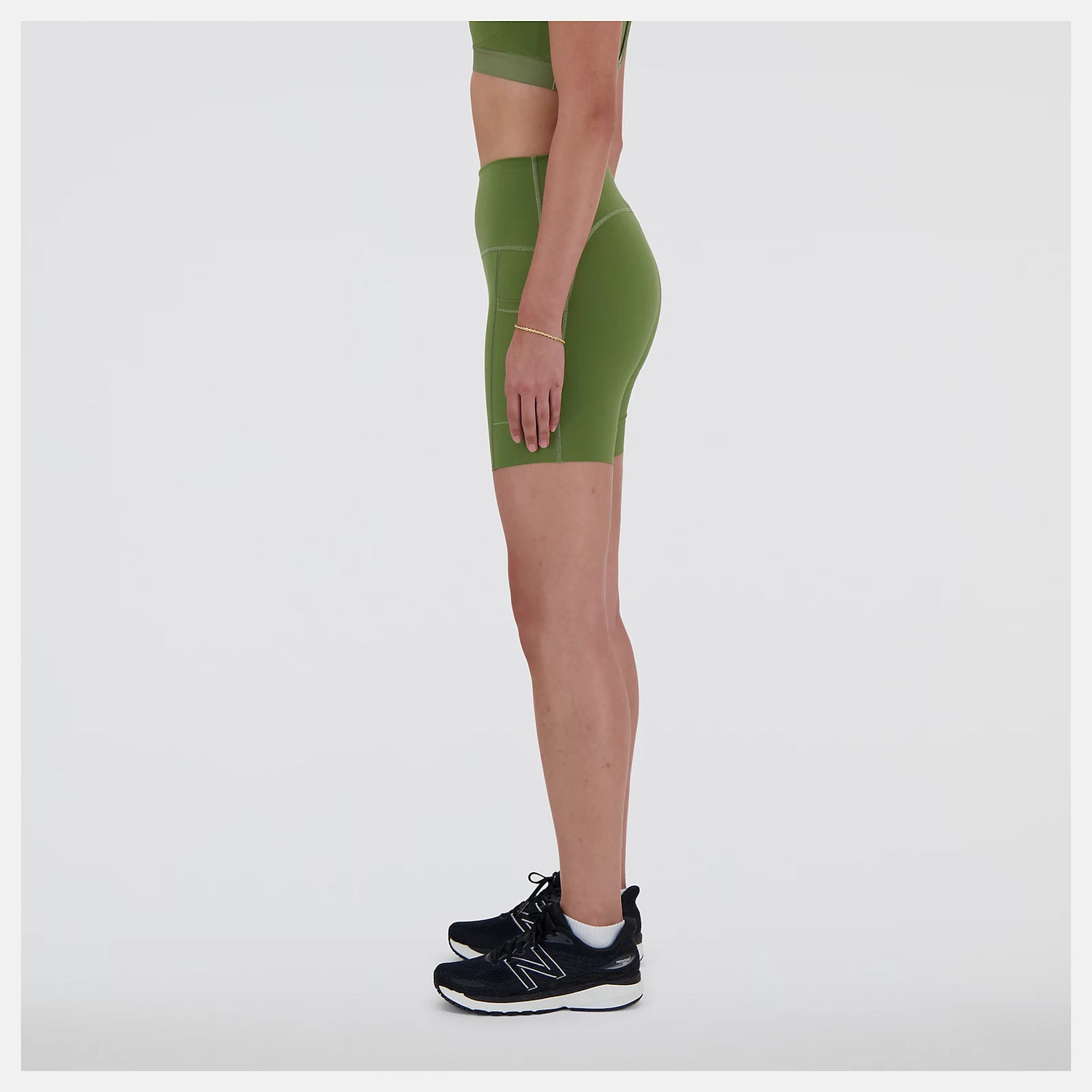 New Balance Pantalone Corto Sleek Pocket High Rise Short 6 Donna Verde Oliva