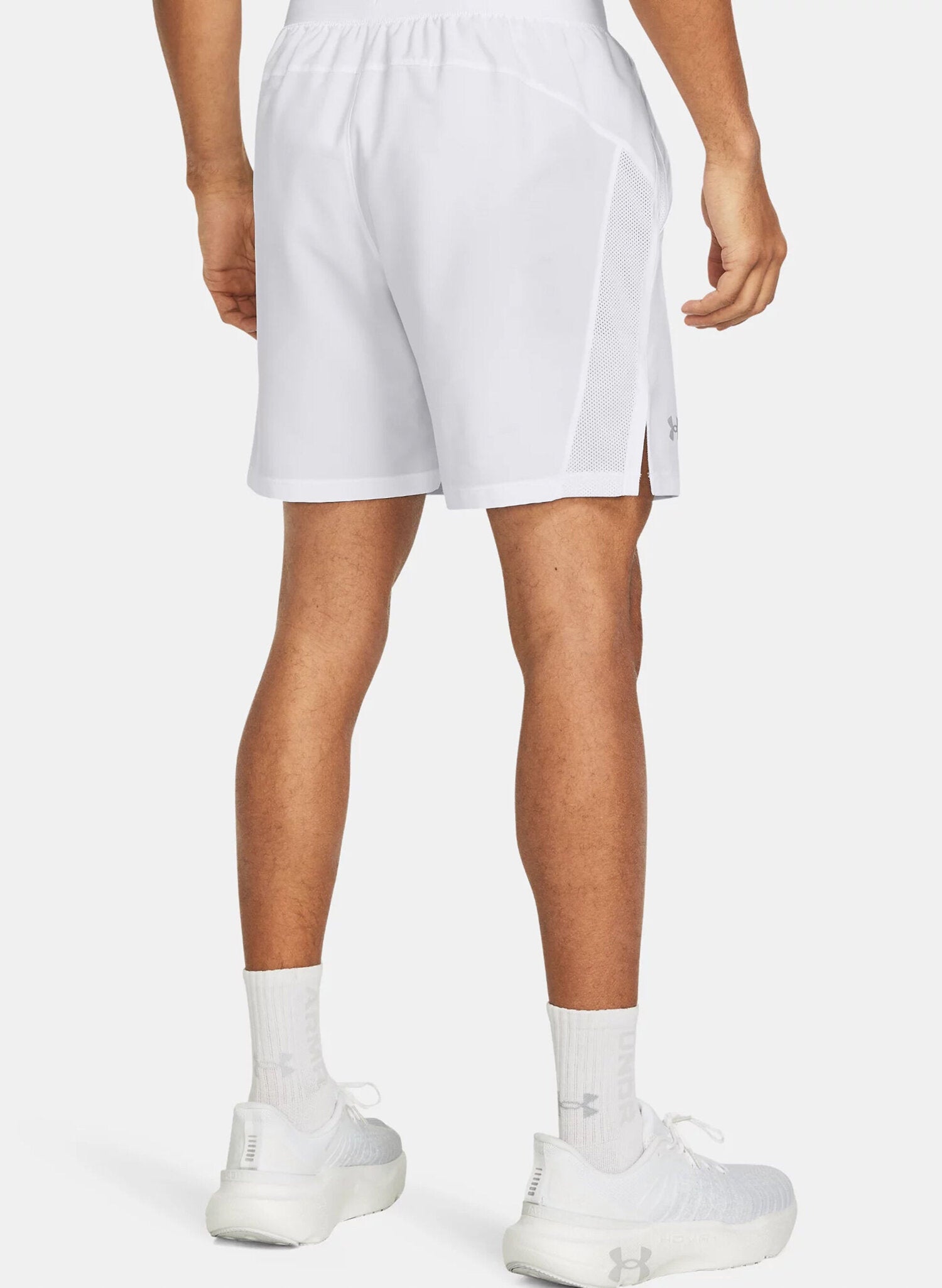 UA LAUNCH 7 SHORT