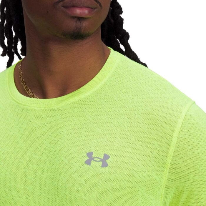 UA LAUNCH CAMO SHORTSLEEVE