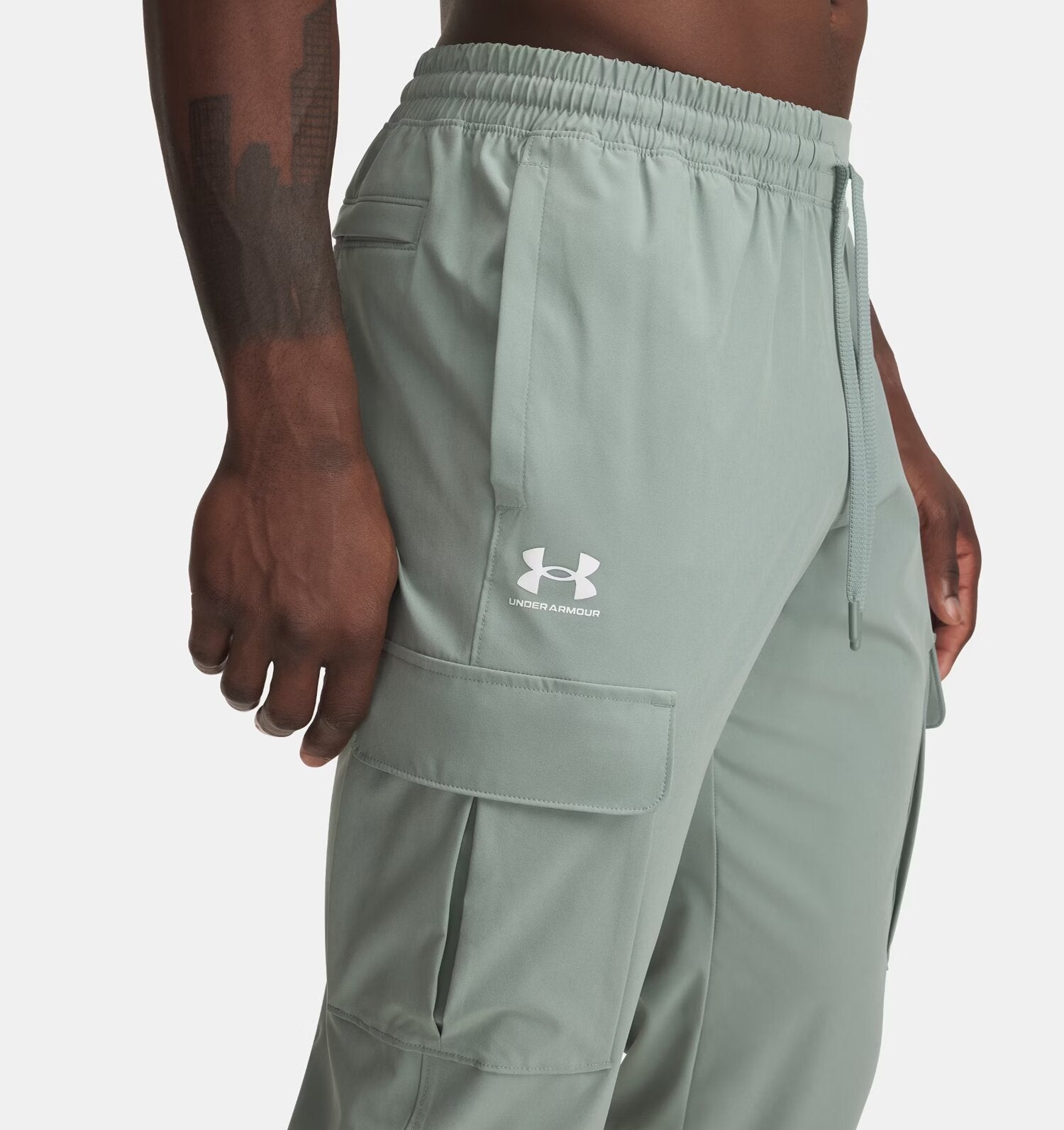 UA VIBE WOVEN CARGO PANTS
